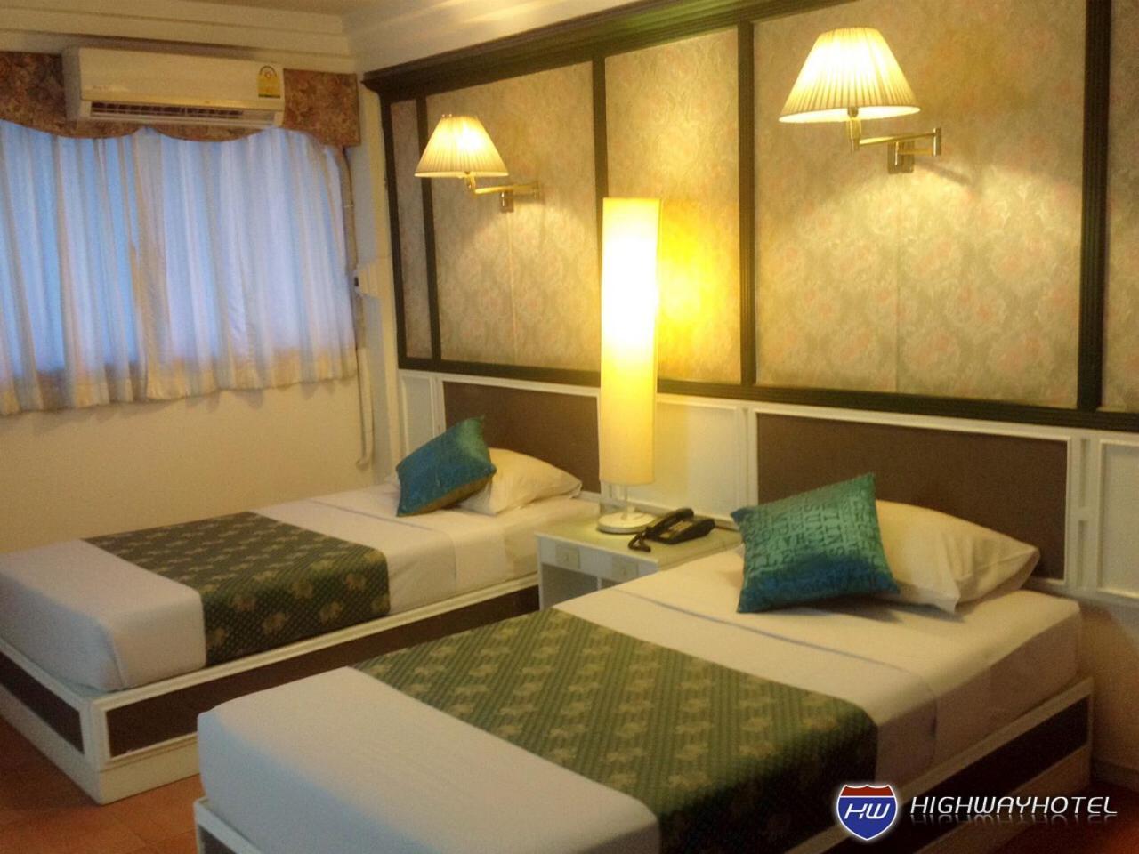 Highway Hotel Chiang Mai Exteriör bild